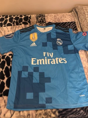 Ronaldo Madrid tröja  - Helt ny