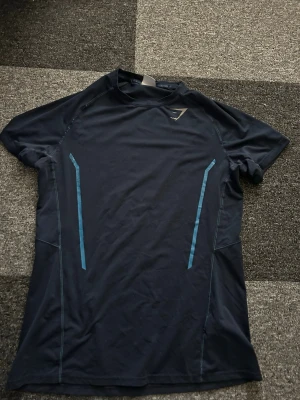Sällsynt gymshark T-shirt från 2020 - Bra skick, svår att få tag i.