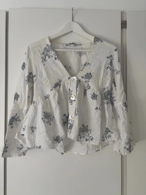 Zara blus - Kommer inte till användning🤍