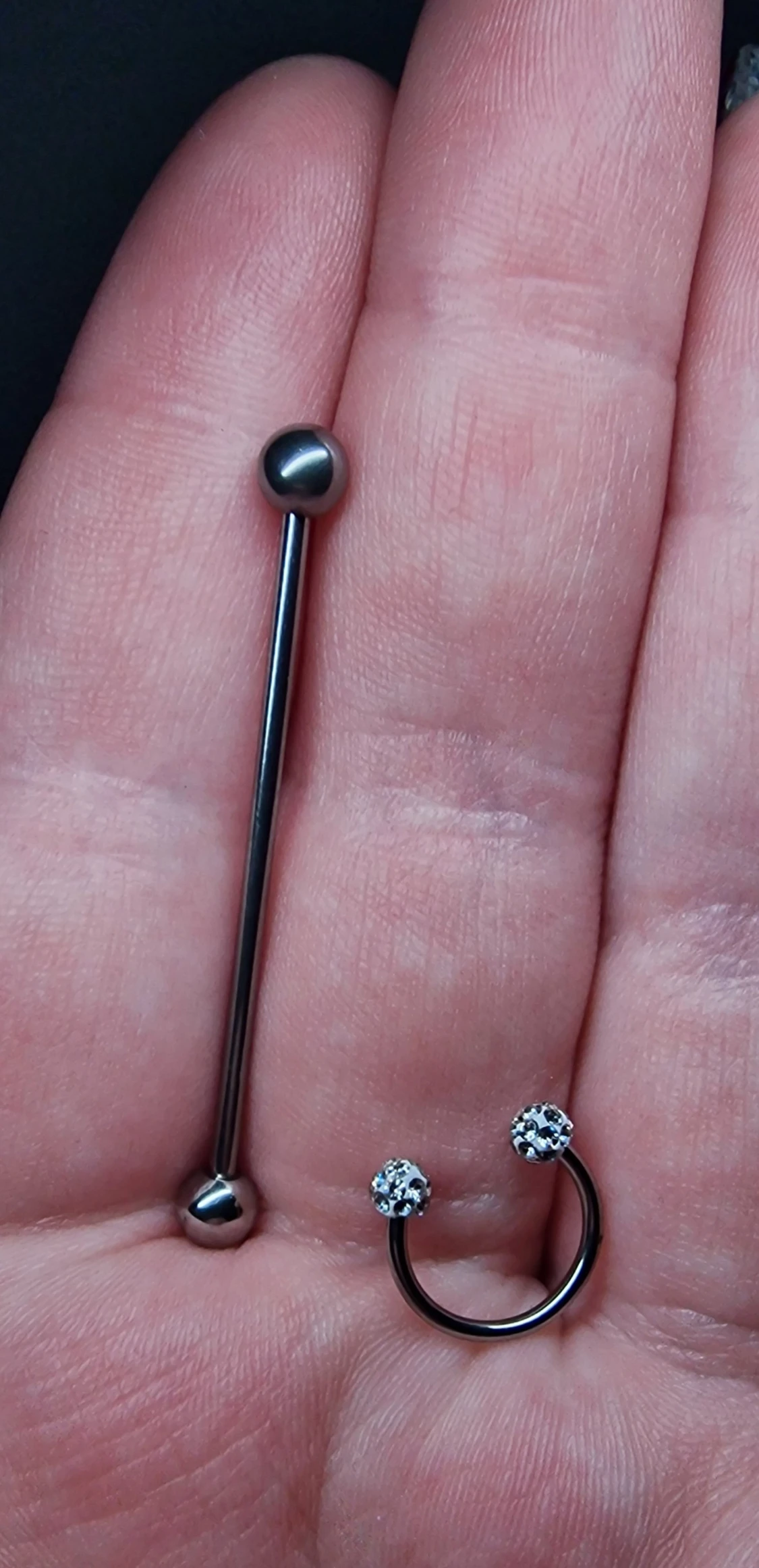 Mixade piercing-smycken i färg och(rostfritt stål-nickelfria) - 2