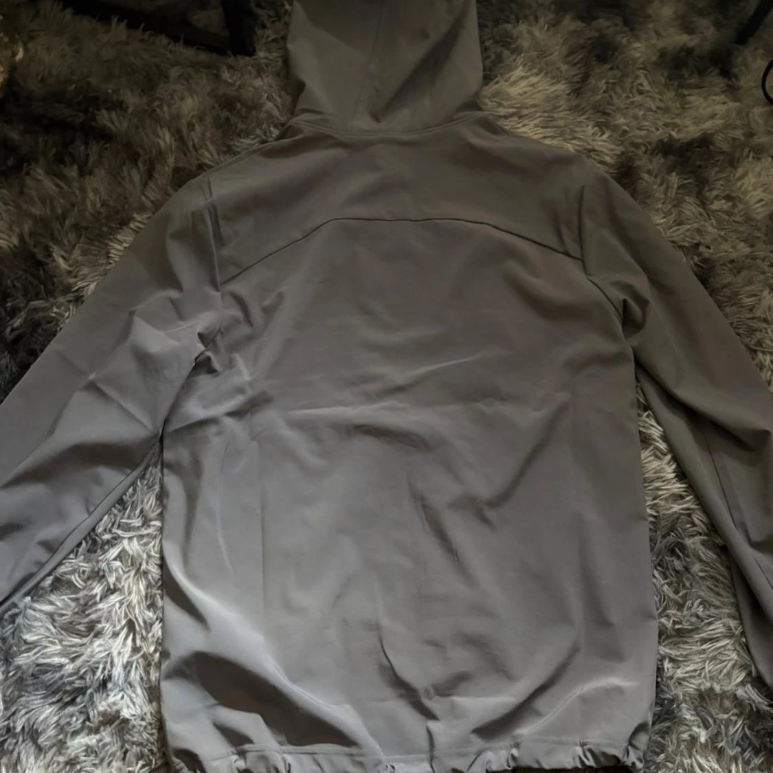 Grå vindjacka från Under Armour - 1