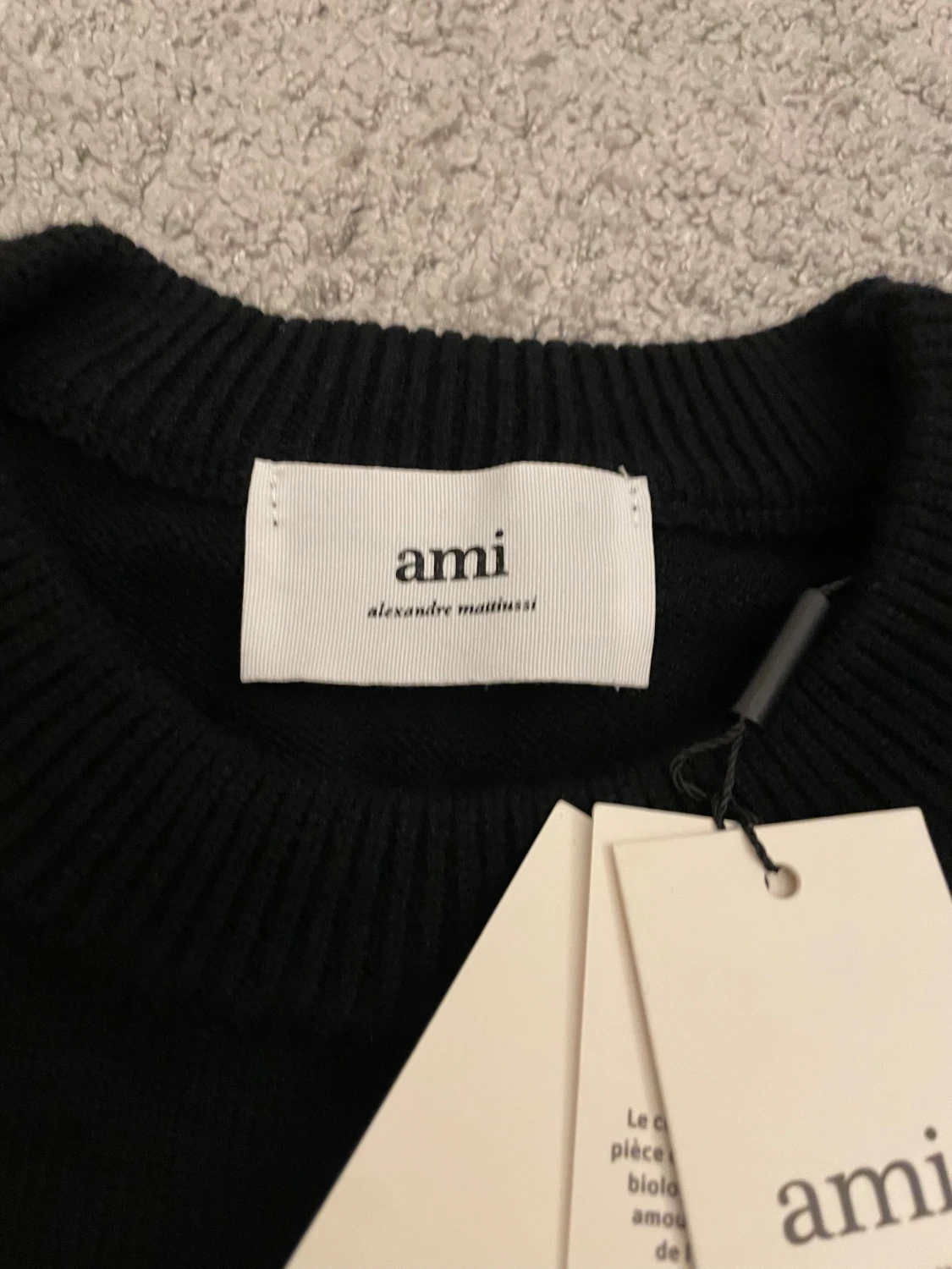 Svart stickad tröja från Ami - 1