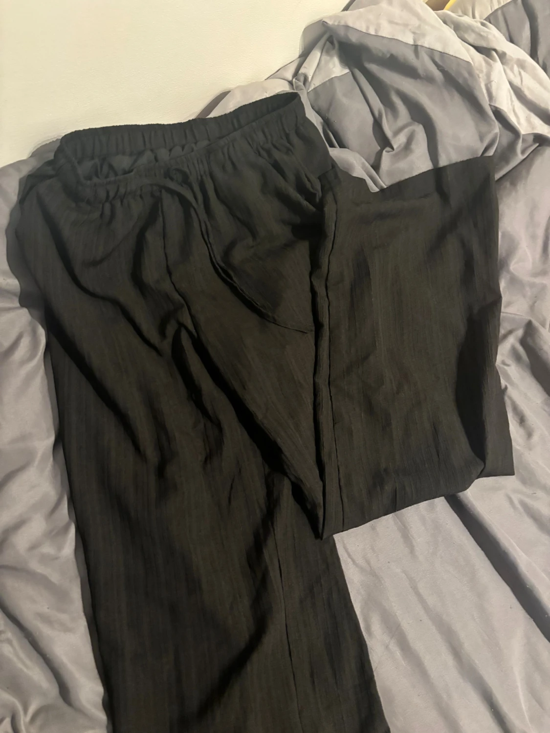 Black loose pants  - 3