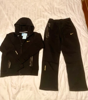 Nike Nocta Drake set - Nike nocta drake set, helt ny oanvänd kommer med tags, är i perfekt skick.