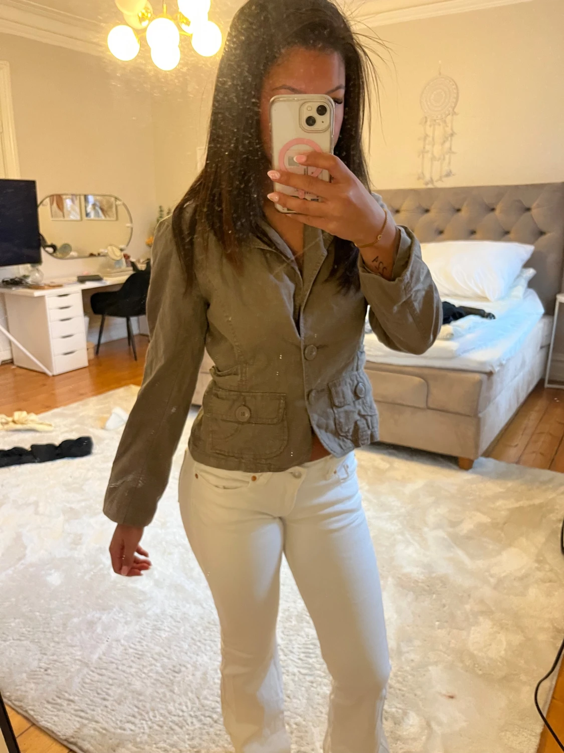 Vita bootcut jeans från Junkyard - 2