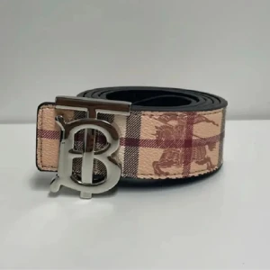 burberry bälte - fräscht bälte, 110cm lång justerbart, skickas inom kort tid