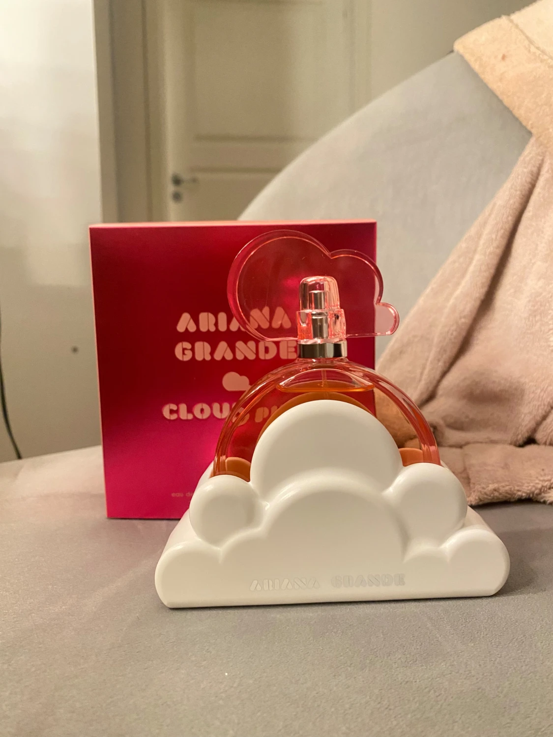 Ariana grande parfym - 3