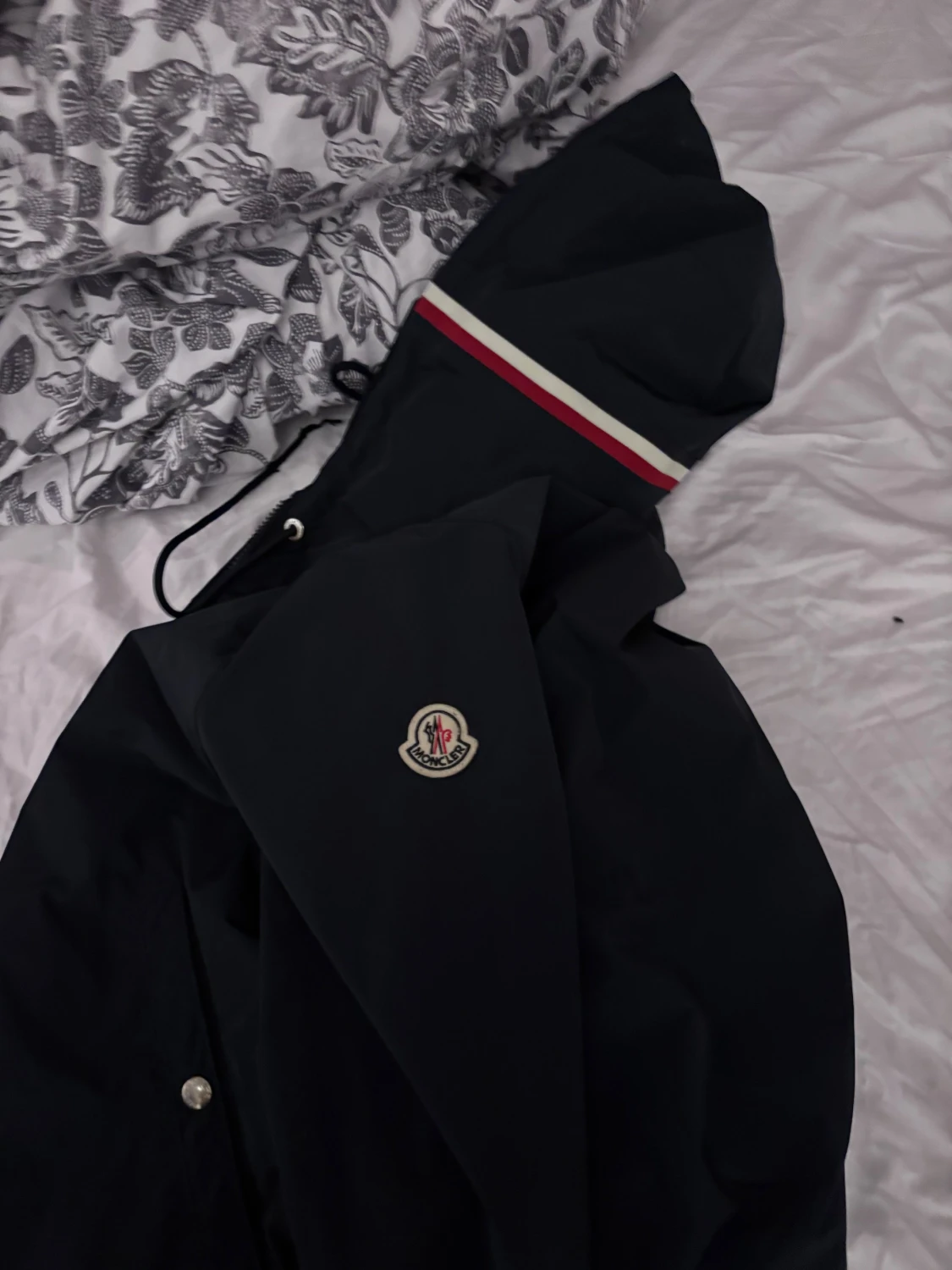 Mörkblå vindjacka från Moncler - 1