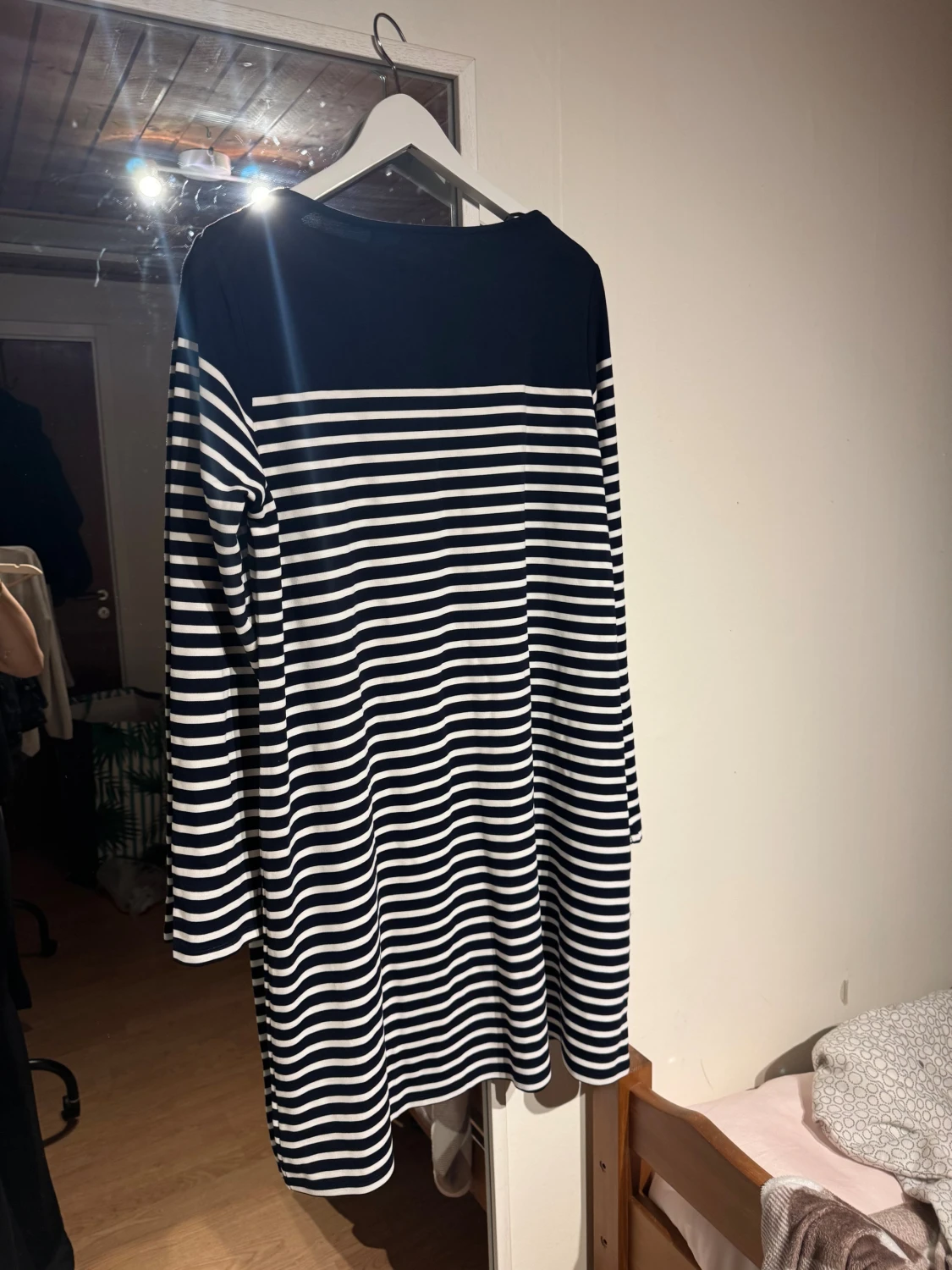 Randig marinblå klänning från Lindex - 2