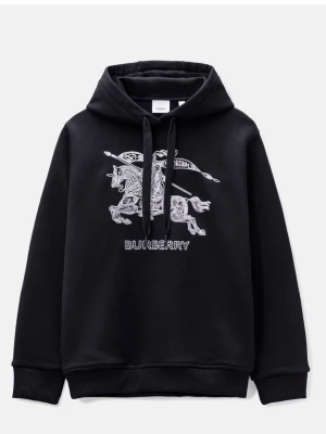 Burberry hoodie - Säljer en svart hoodie från Burberry med stor vit logga och riddartryck på bröstet. Hoodien har huva med dragsko och ribbade muddar vid ärmar och midja. Perfekt för dig som gillar streetwear och vill ha något stilrent men ändå lyxigt.