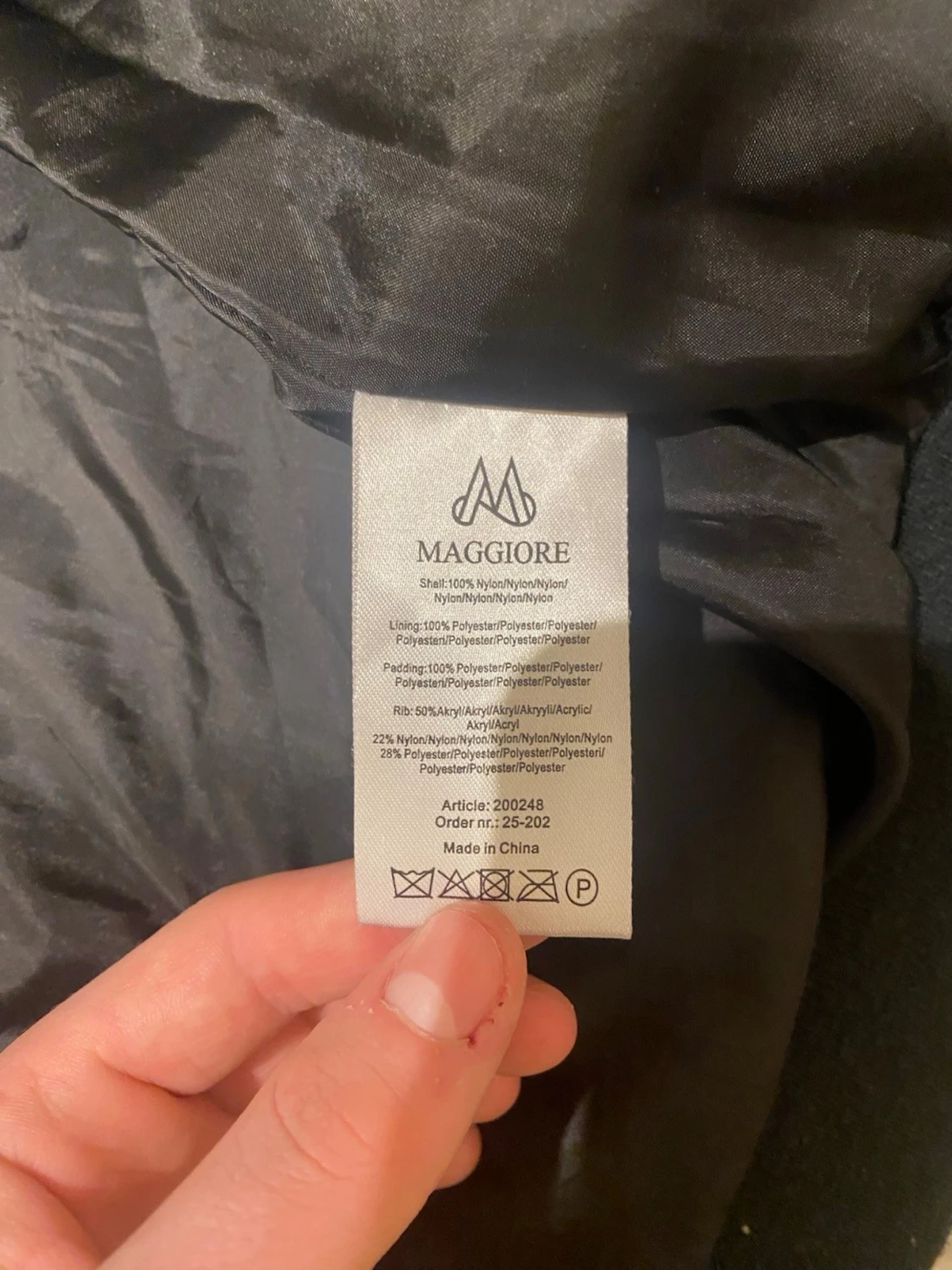 Svart pufferjacka från Mountain Works - 3