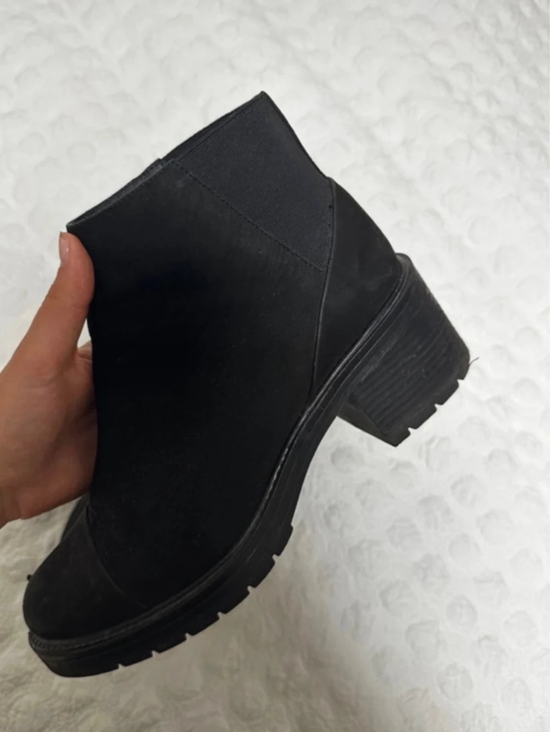 Svarta boots med klack i mocka - 3