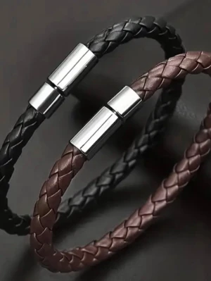 2 stycken armband ett brunt och ett svart - Helt nya