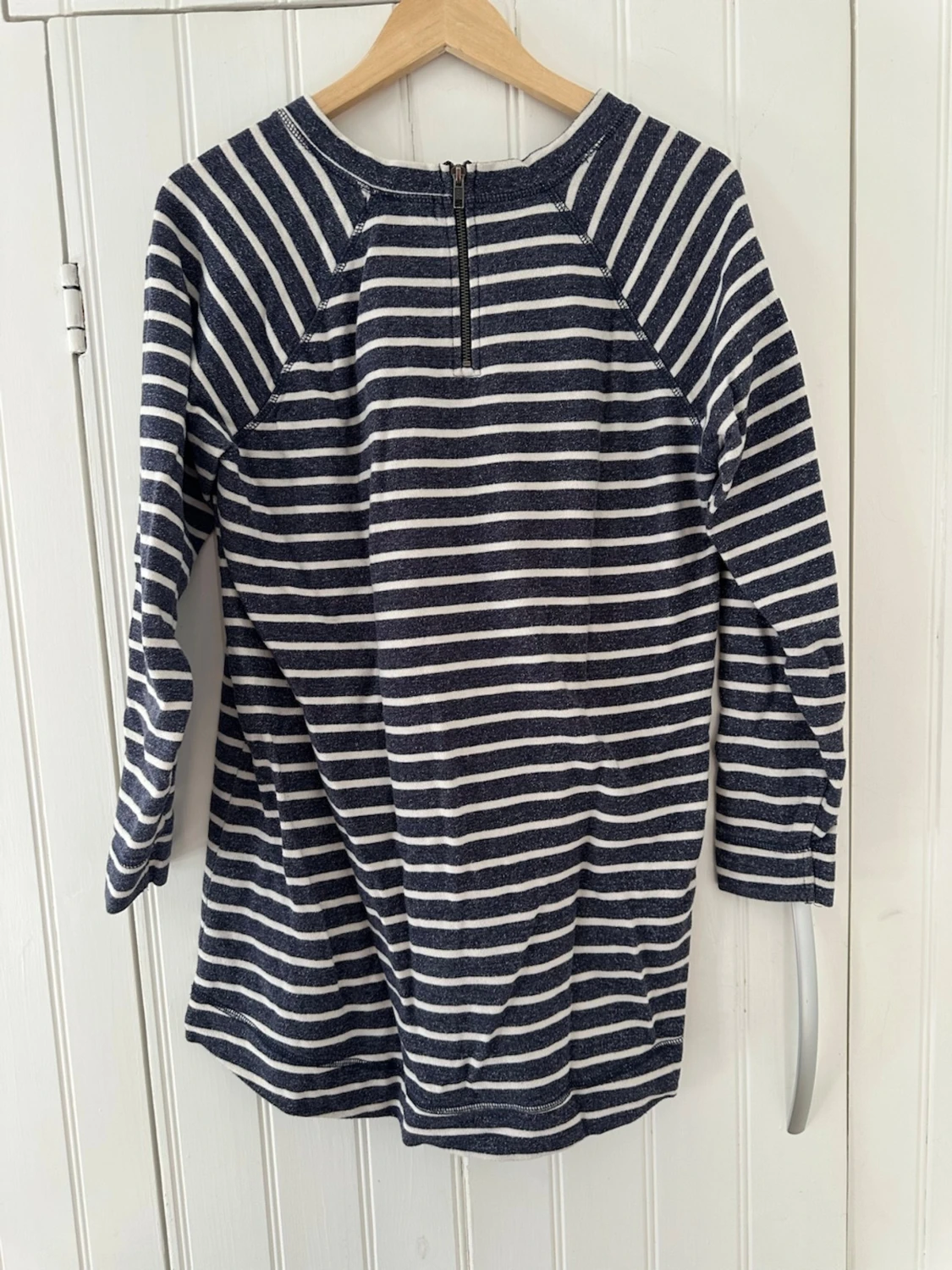 Randig blåvit tröja med dragkedja - 1