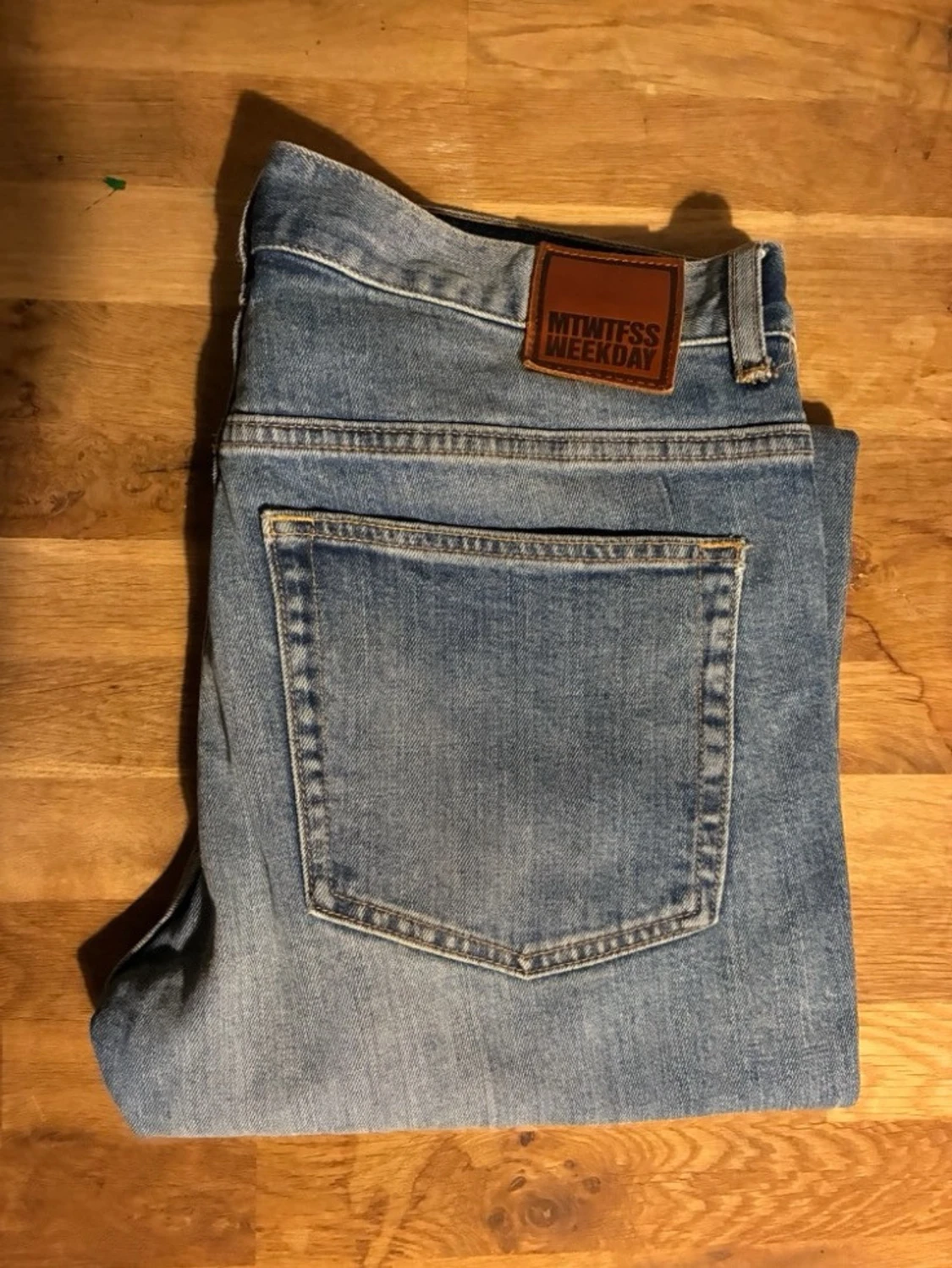 Ljusblå jeans från Weekday