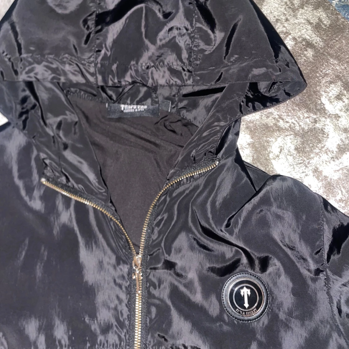 Svart vindjacka från Trapstar - 1