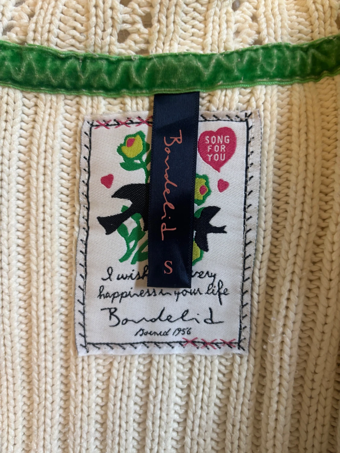 Vit omlottkofta med sjalkrage - 5