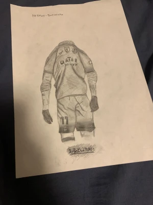 Fotbolls teckningar  - Fotbolls teckningar som du kan sätta upp på väggen tillsammans med en ram eller liknade.70 kronor pär teckning 