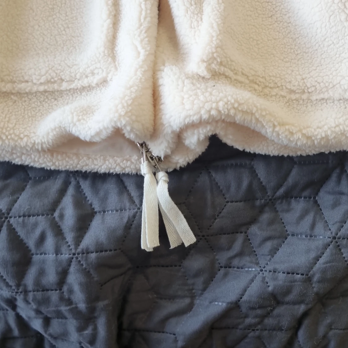 Beige teddyjacka med dragkedja M - 1