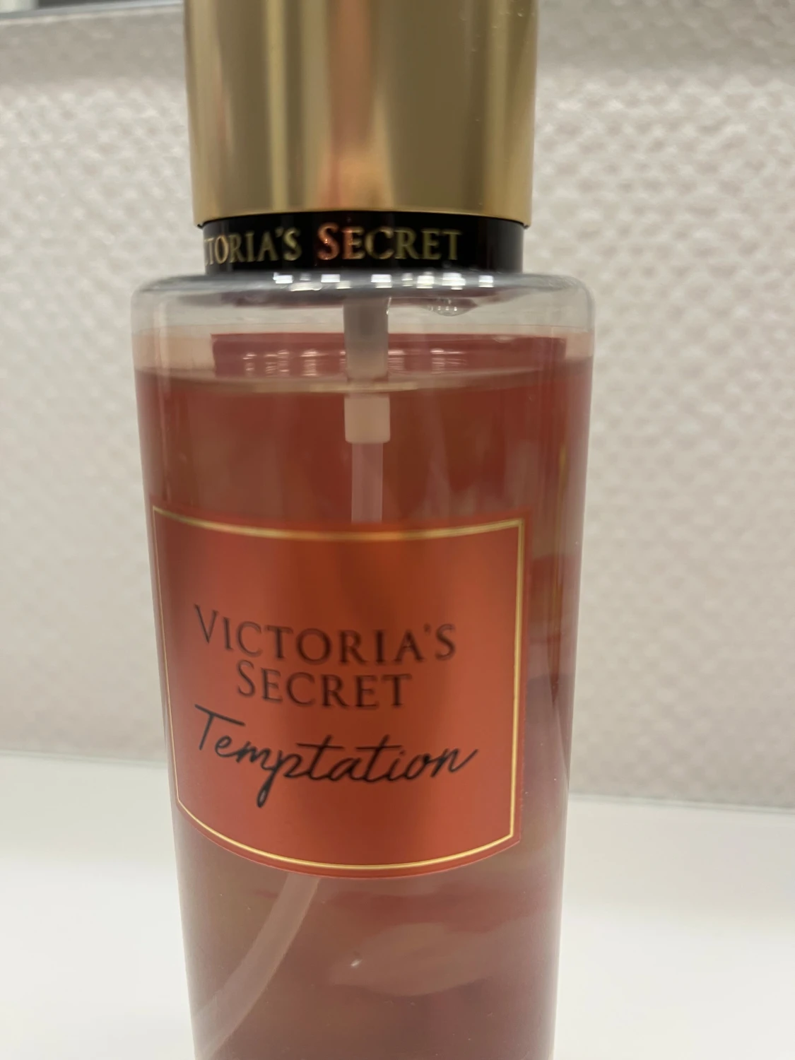 Victoria's Secret Temptation Mist - 2