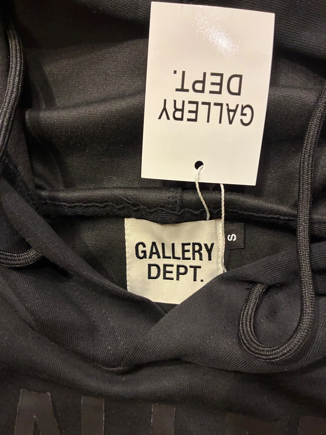 Svart hoodie från Gallery Dept. - 2