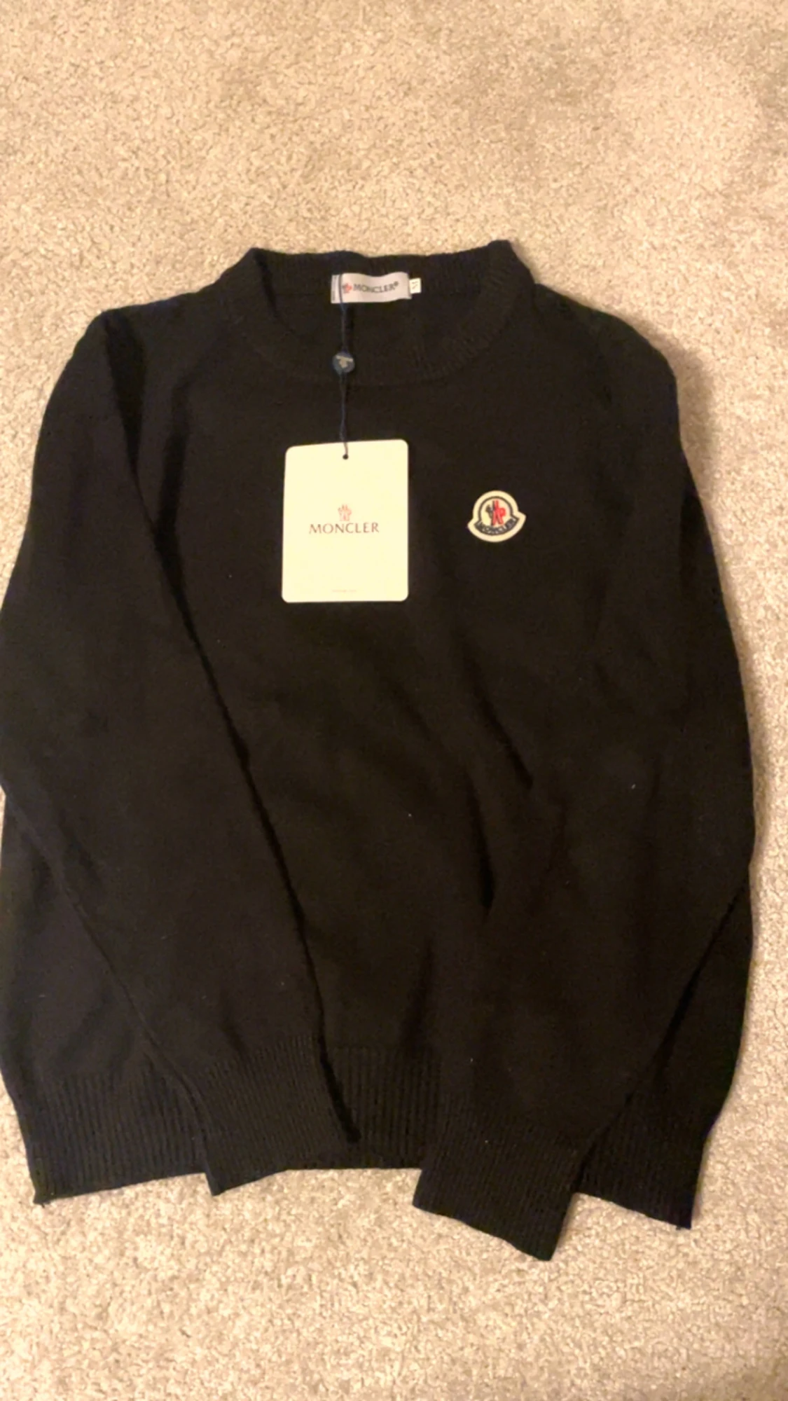 Svart stickad tröja från Moncler