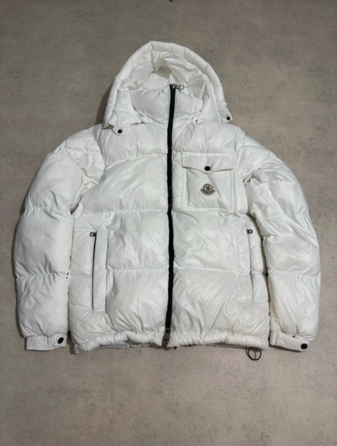 Vit Moncler pufferjacka med huva - 2