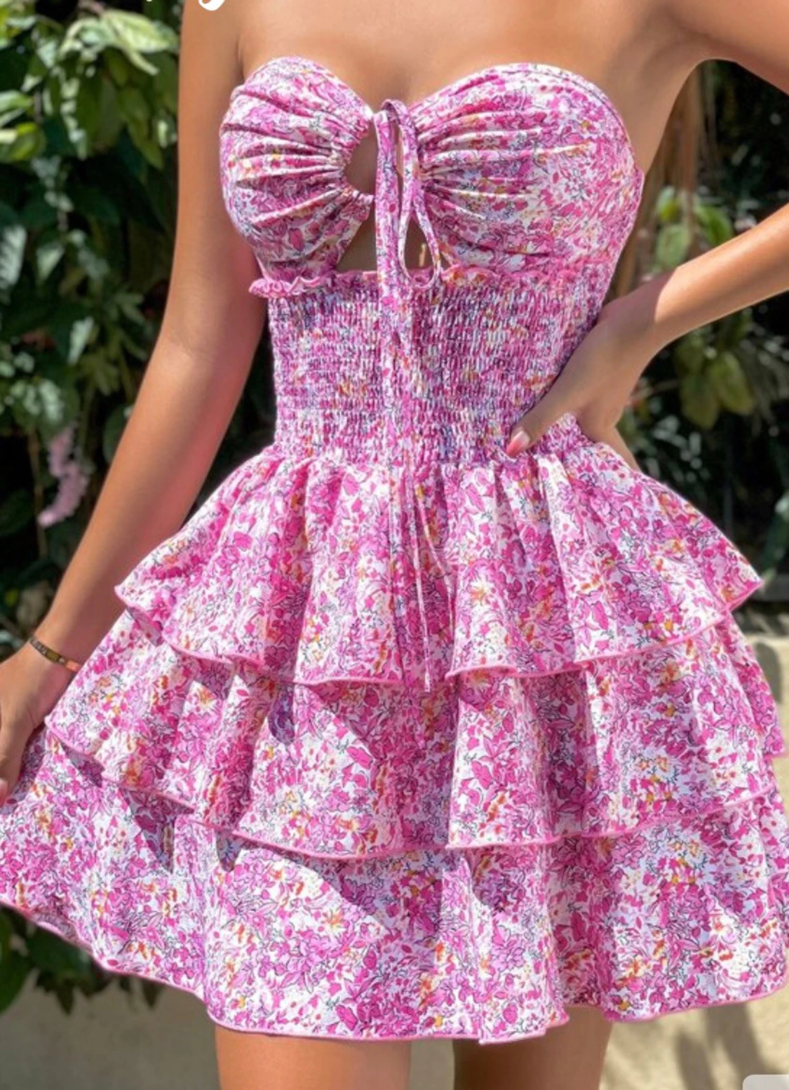 Rosa blommig volangklänning från shein