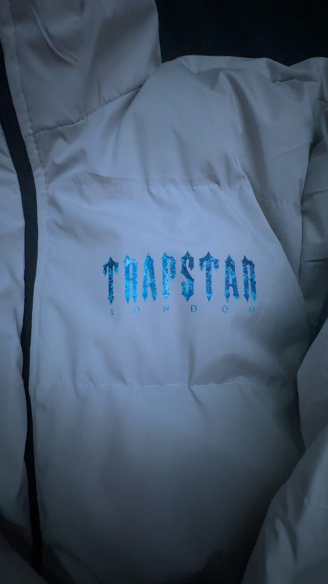 Vit pufferjacka från Trapstar  - 5