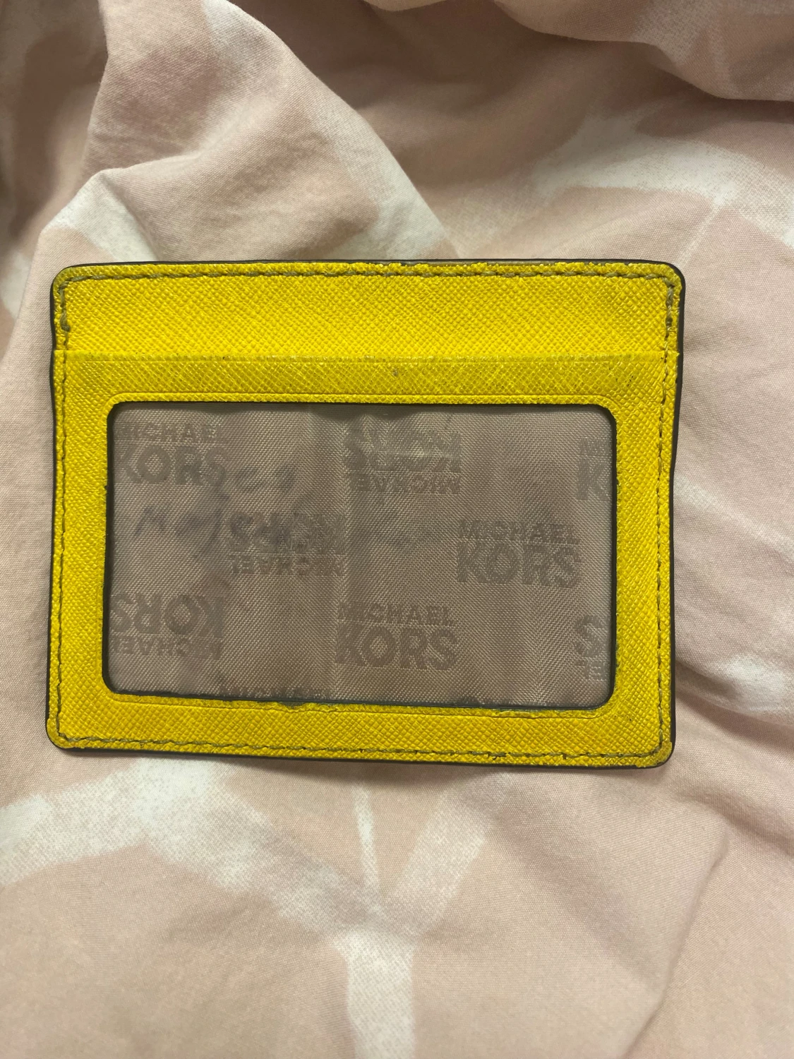 Gul korthållare från Michael Kors - 1