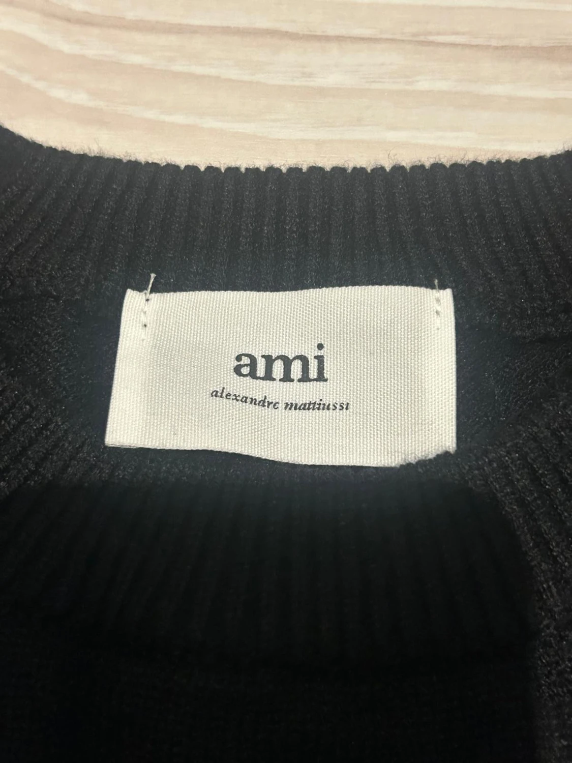 Svart stickad tröja från Ami Paris  - 4