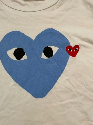 Cdg T-shirt - Cdg tisha | Storlek M- passar S | Bra skick | Skriv till mig vid frågor!