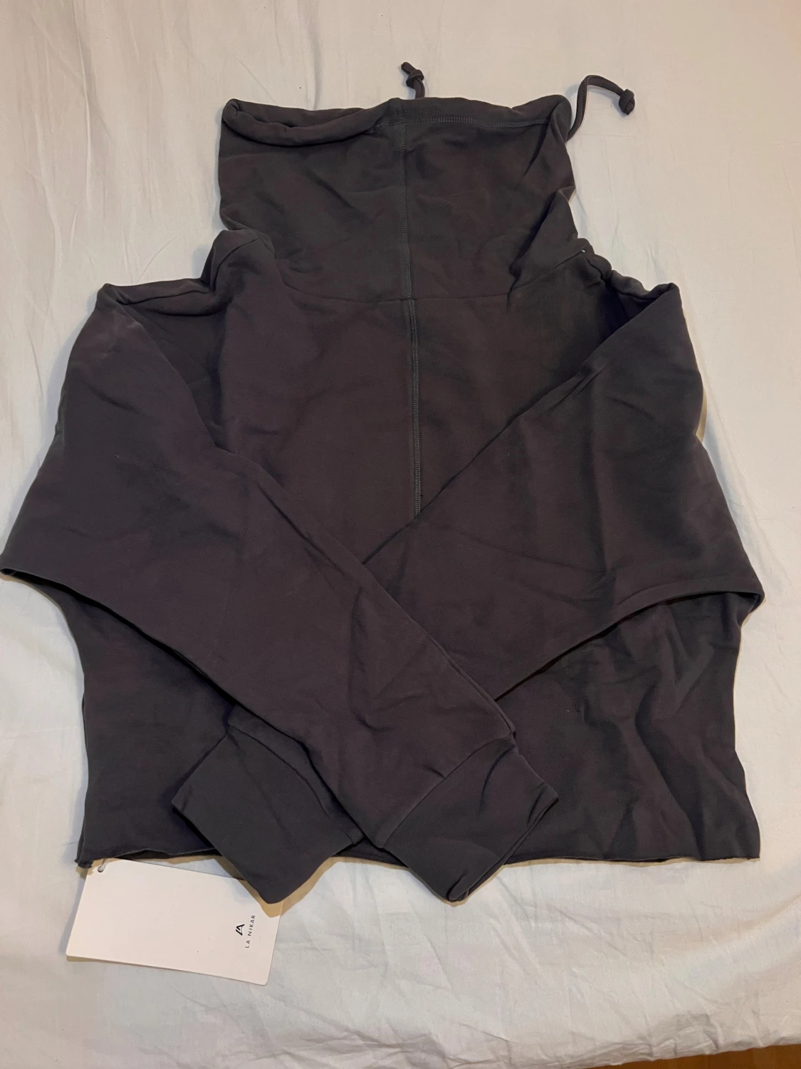 Mörkgrå hoodie från A Line - 3