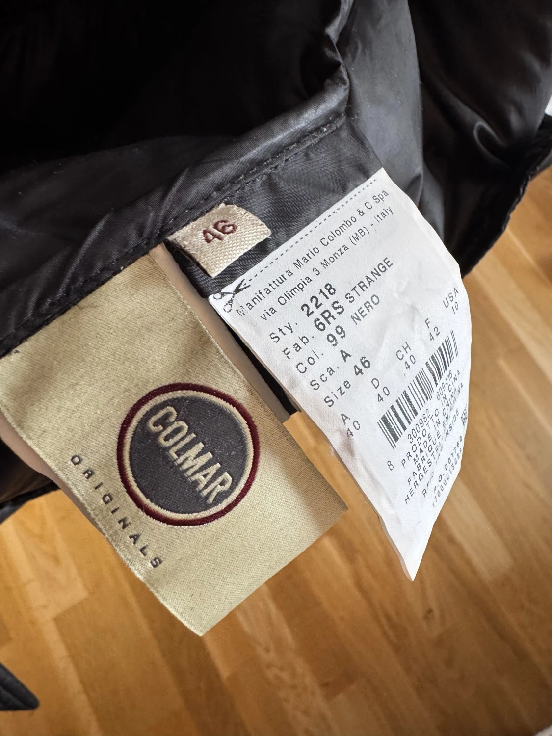 Svart pufferjacka från Colmar - 1