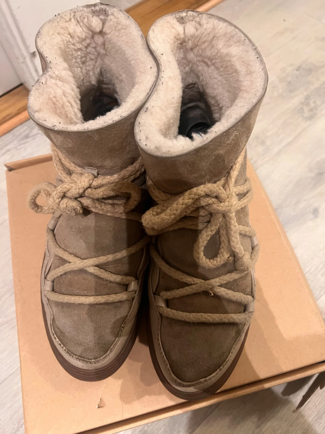 Beige INUIKII boots med snörning - 2