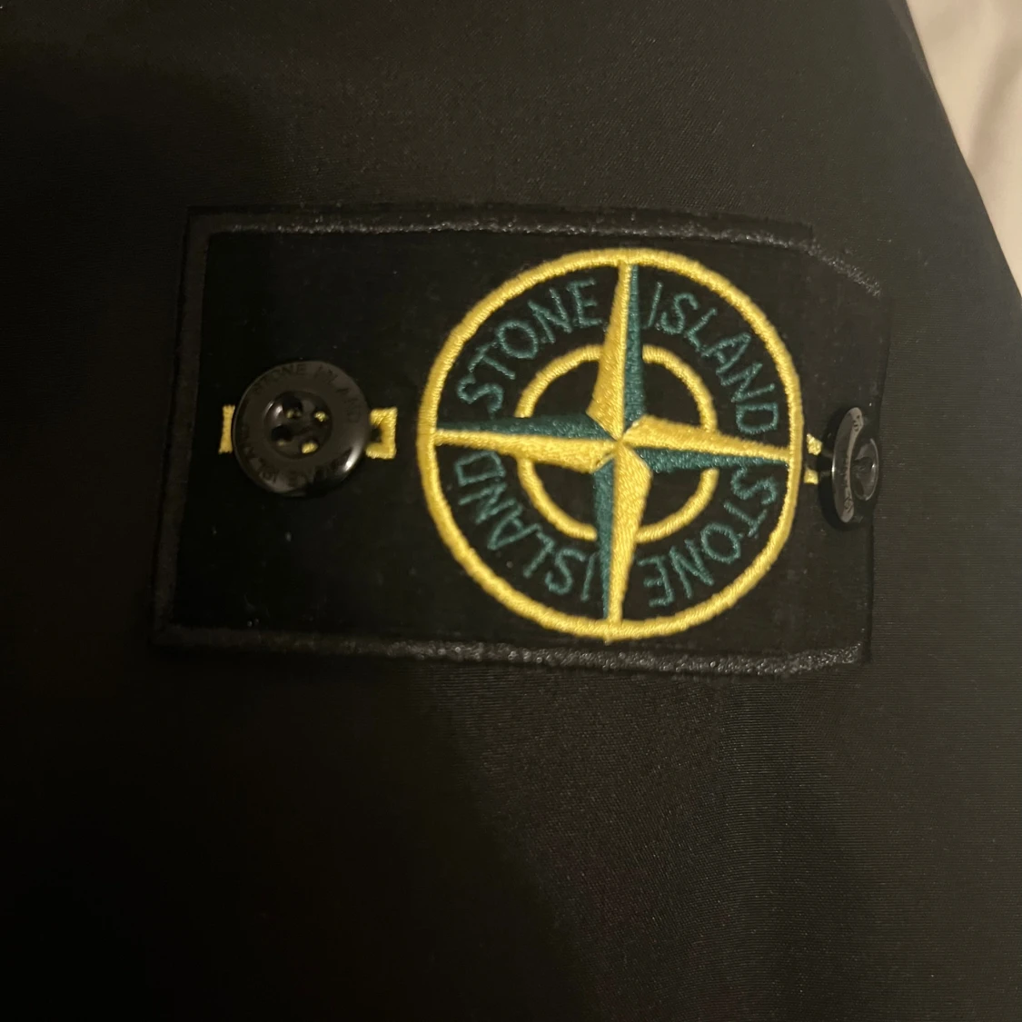 Svart vindjacka från Stone Island - 2