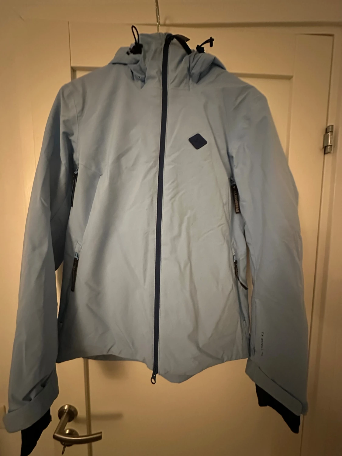 Ljusblå skidjacka från J.Lindeberg