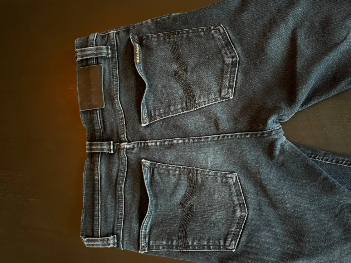 Mörkblå/svarta slim jeans från nudie W27 L32 - 2