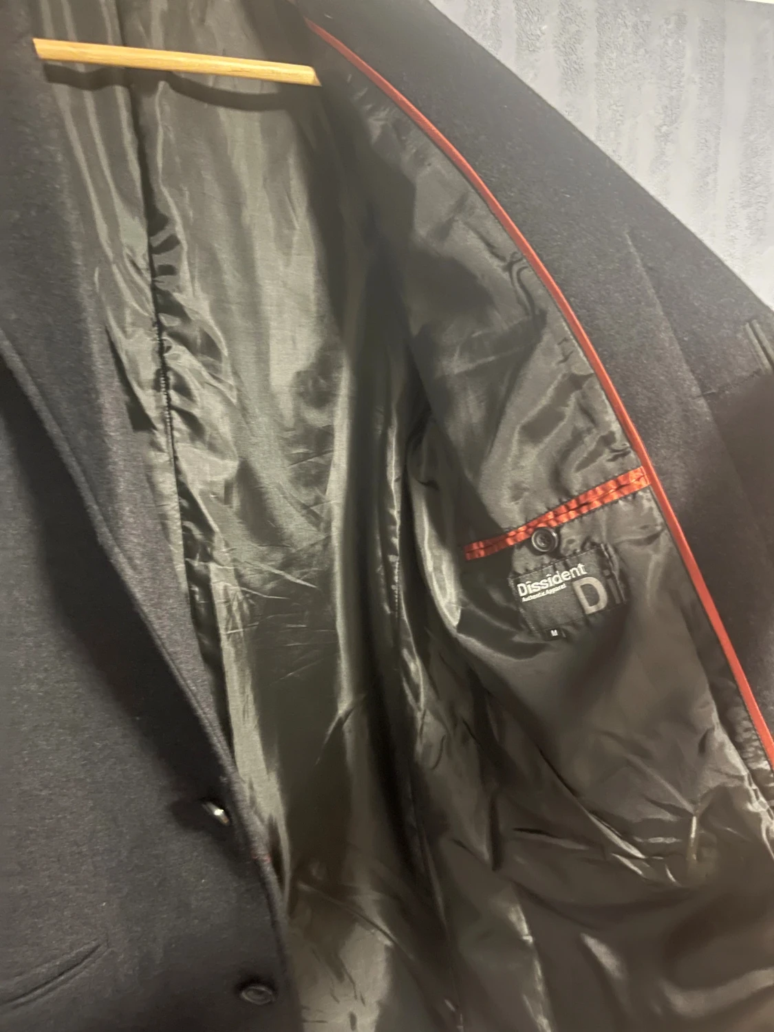 Svart rock från Dissident, storlek M - 2