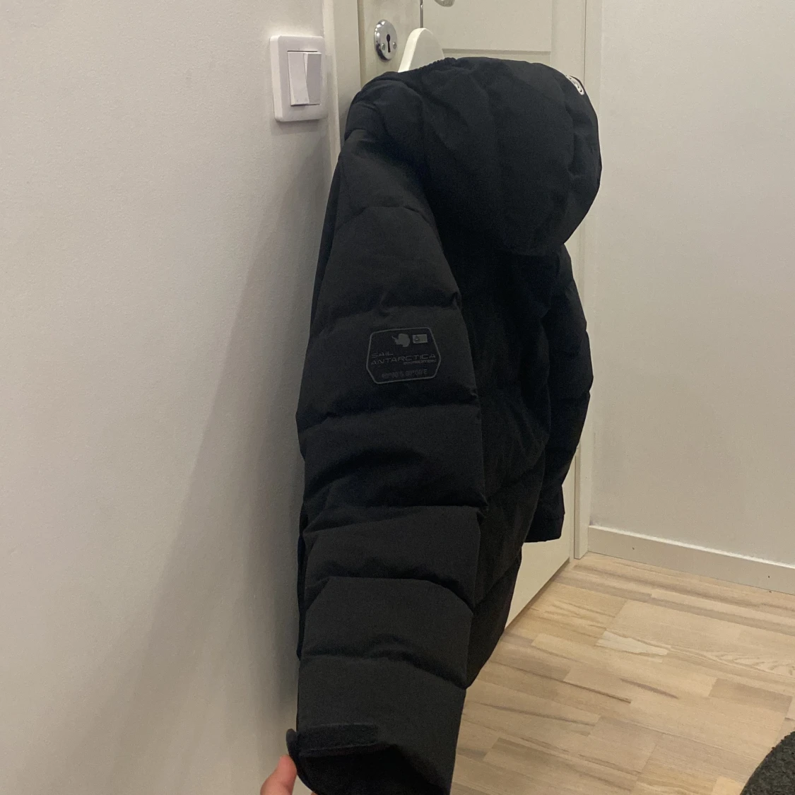 Svart pufferjacka från Sail Racing - 1