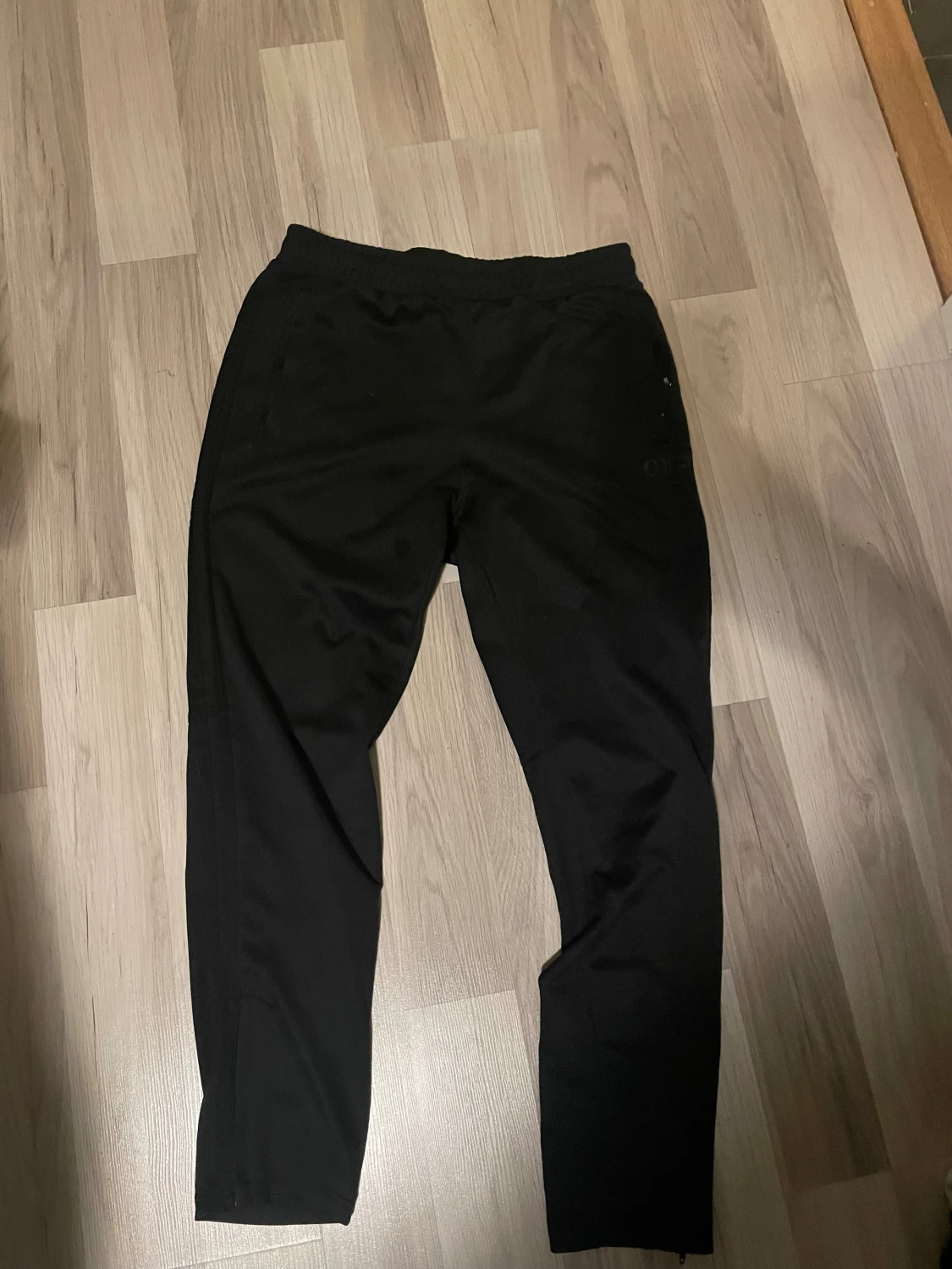 Svarta mjukisbyxor från OTP, stl S