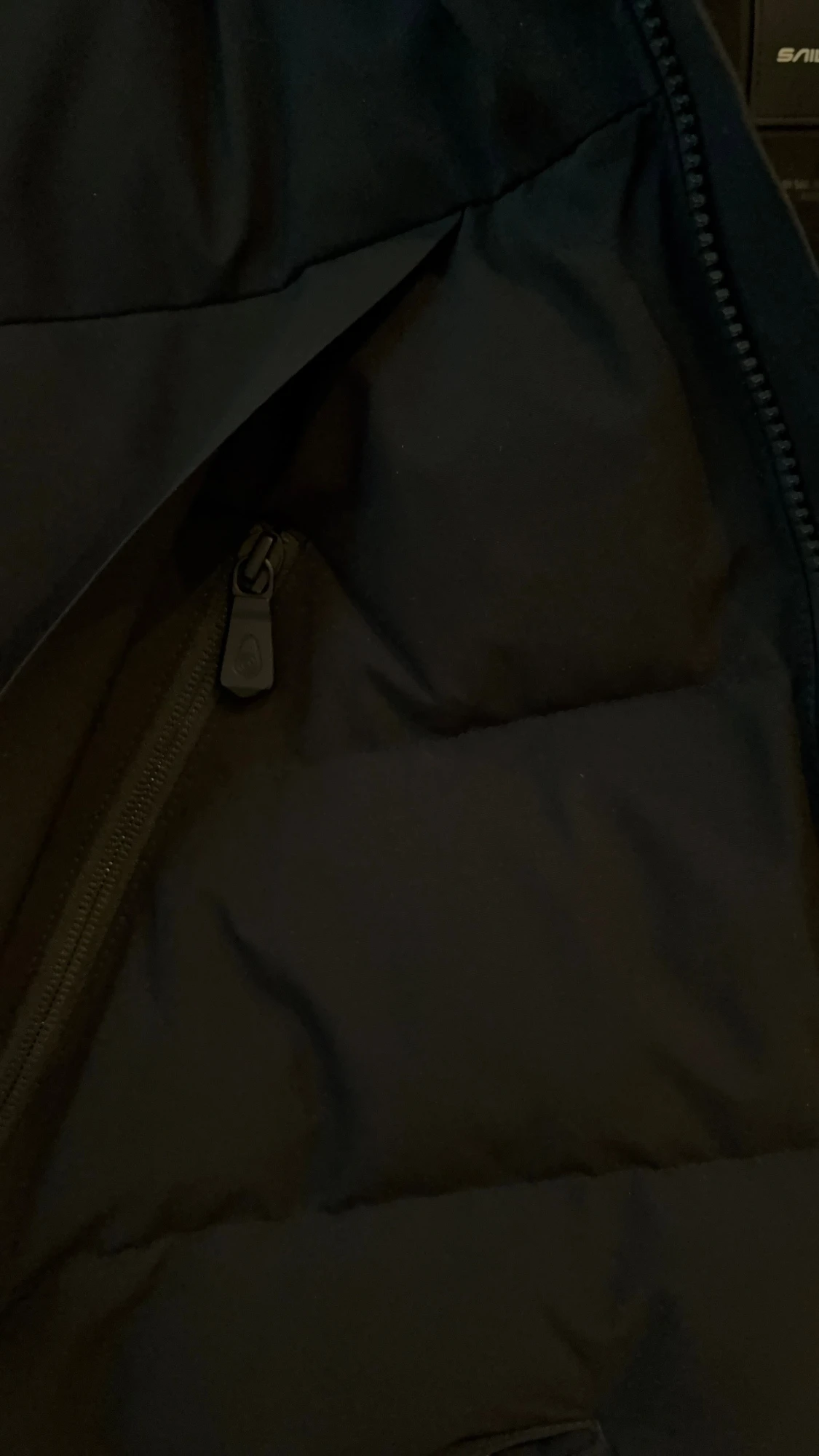 Svart pufferjacka från Sail Racing - 5