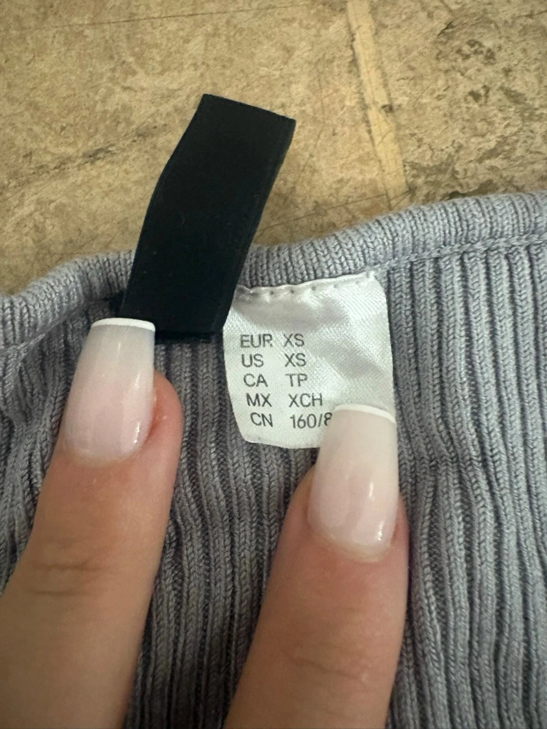 Grå ribbad långärmad topp XS - 1