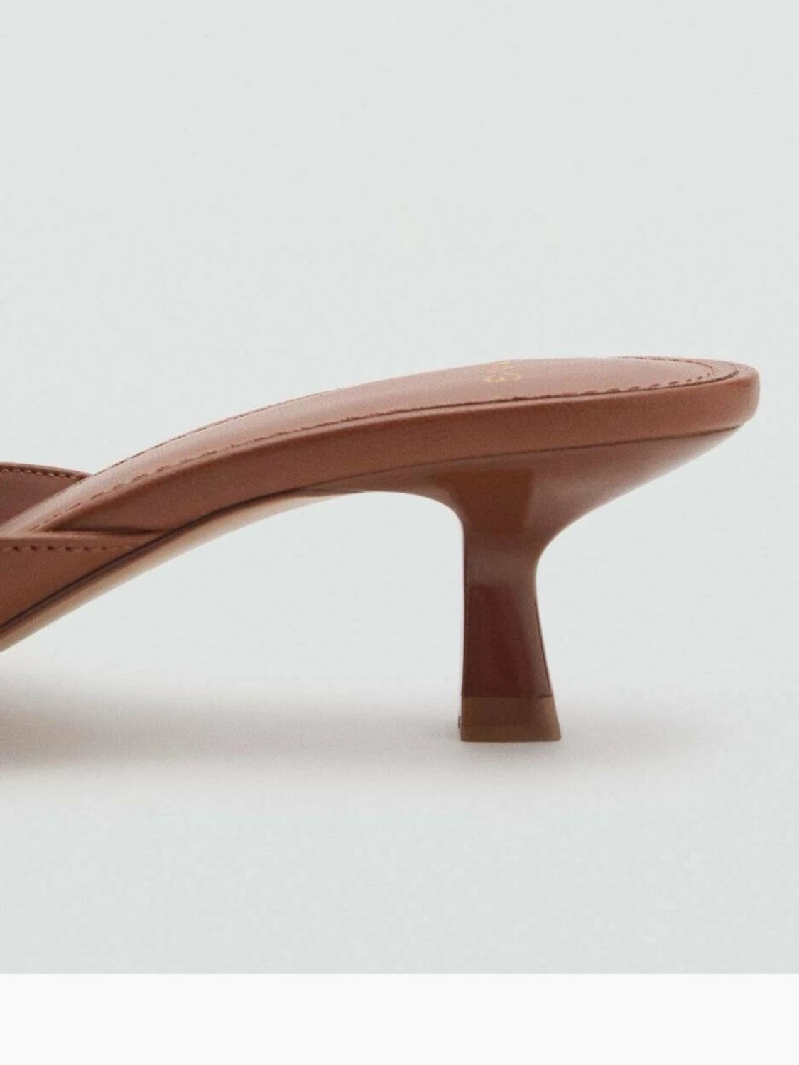 Bruna sandaler med låg klack från Mango - 1