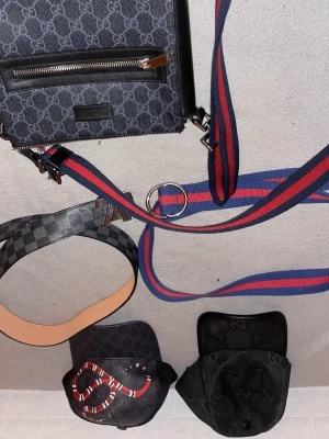 Gucci Combo - Lv bälte och Gucci = 700kr   Väska = 2500kr   Kepsar = 700kr Storlek S-L