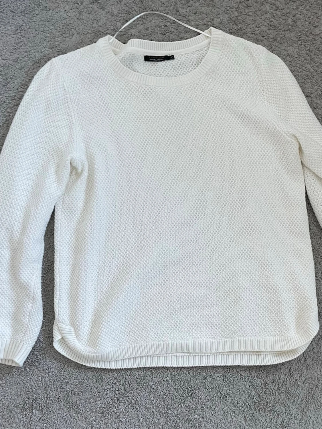 Vit stickad tröja  - 1