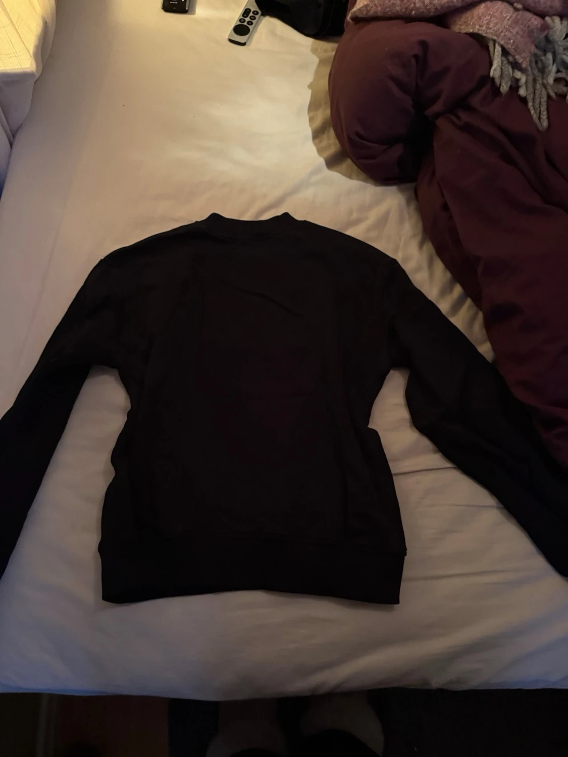 Svart sweatshirt från NA-D - 1