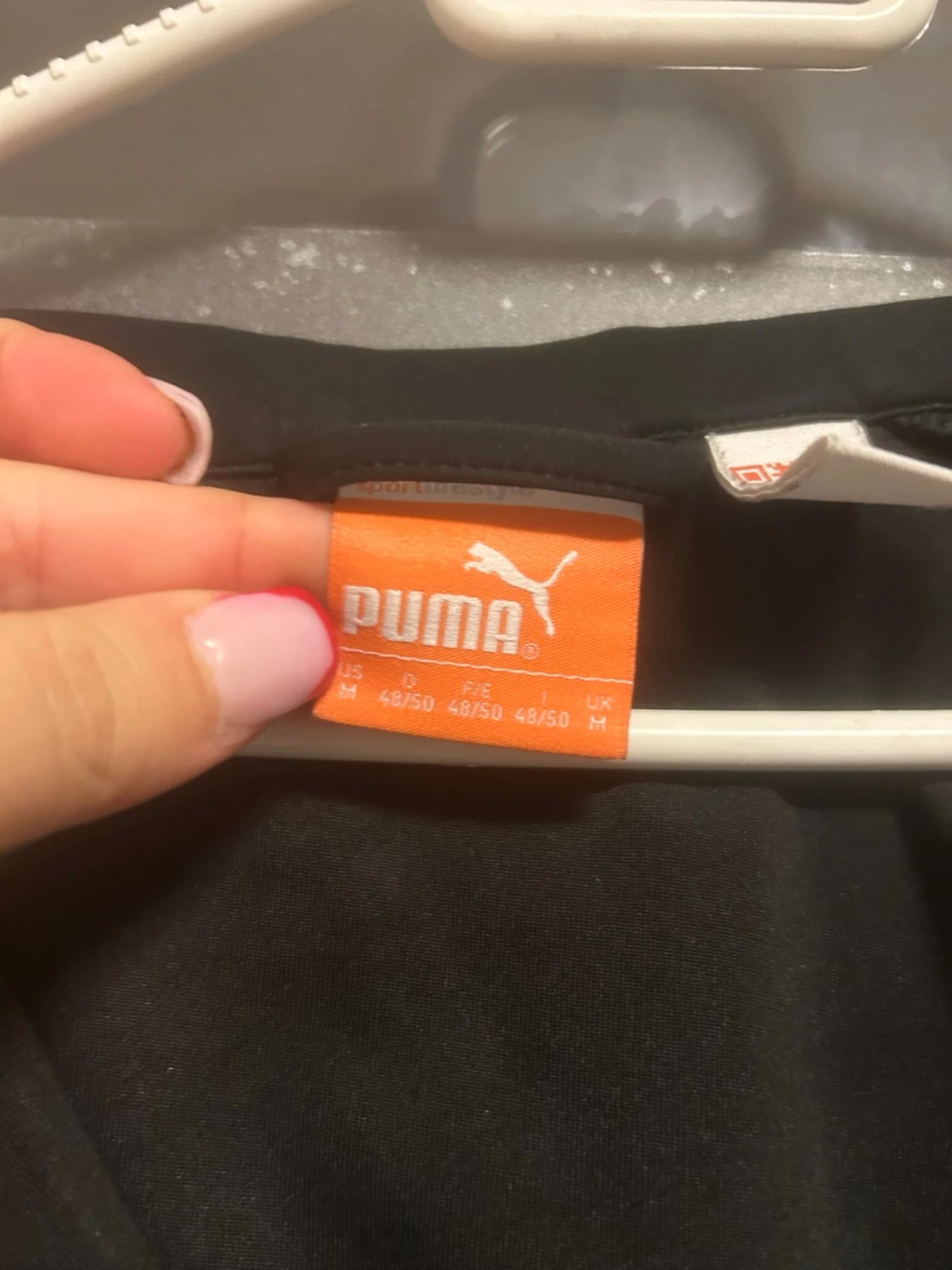 Svart träningströja  - 1