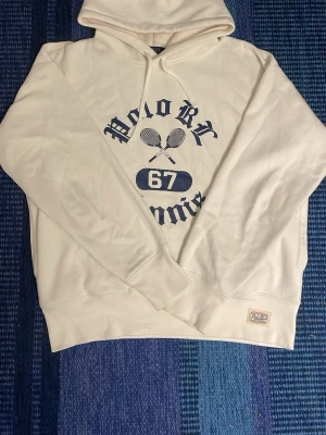 Ralph lauren Hoodie - Ralph lauren hoodie, använd Max 5 gånger