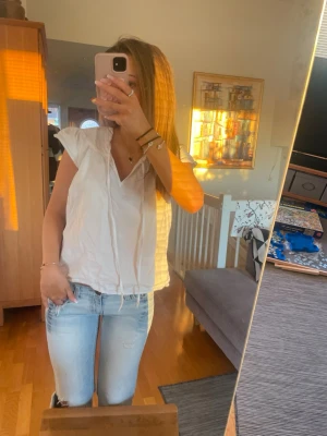 Blus topp tröja söt vit - Söt topp 🩷